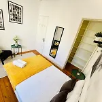 Hostel High Standard Centre Close To Attractions