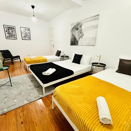 אכסניה High Standard Centre Close To Attractions