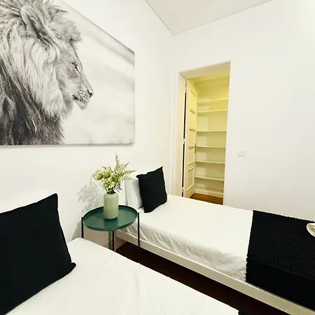 High Standard Centre Close To Attractions אכסניה ליסבון