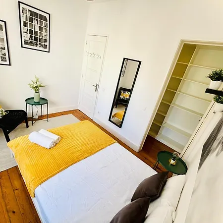 אכסניה High Standard Centre Close To Attractions
