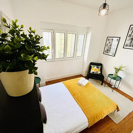 High Standard Centre Close To Attractions ליסבון