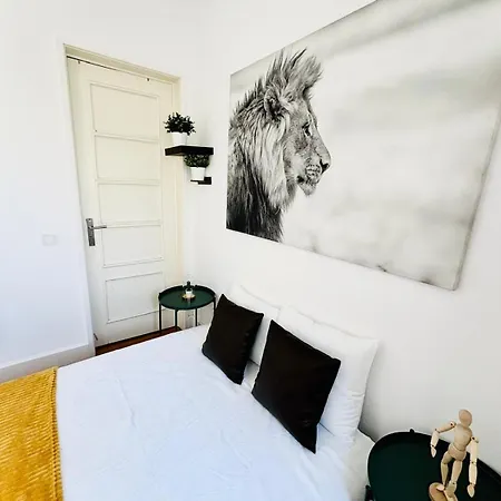 אכסניה High Standard Centre Close To Attractions *
