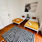 Hostel High Standard Centre Close To Attractions